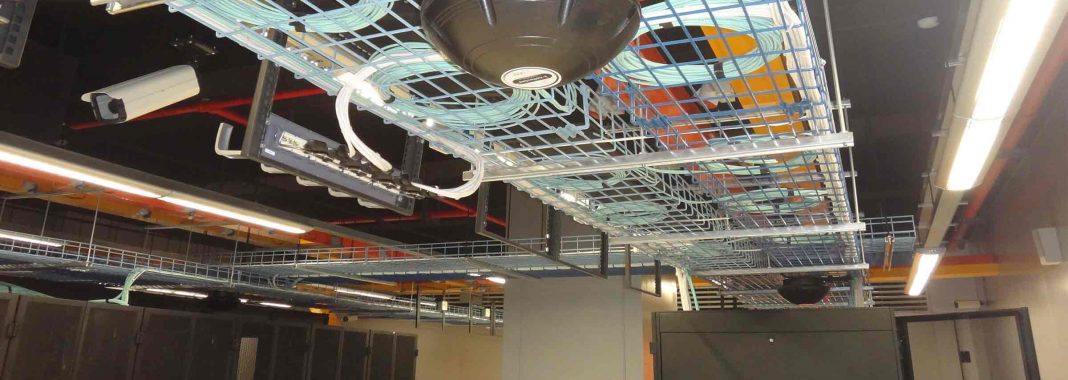 Signal jamming detection ankle monitor