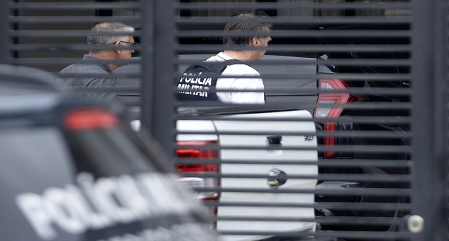 Bolsonaro Returns Home Under Electronic Monitoring After Hospitalization