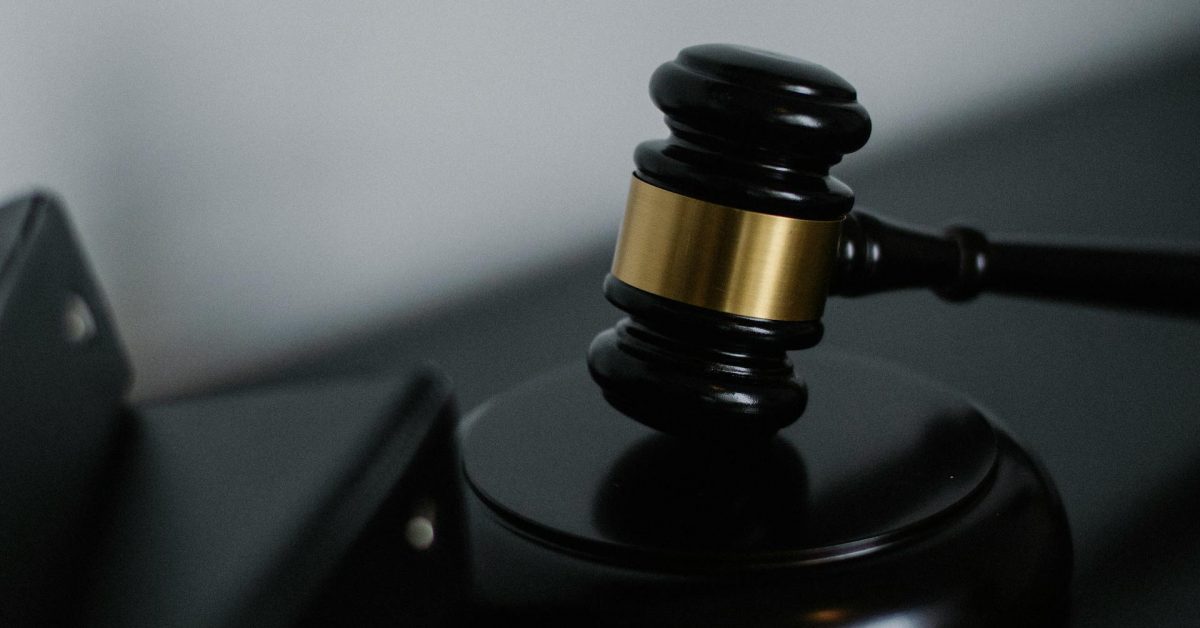 Judge gavel and sound block — legal stock image for Supreme Court supervised release electronic monitoring analysis (Pexels).